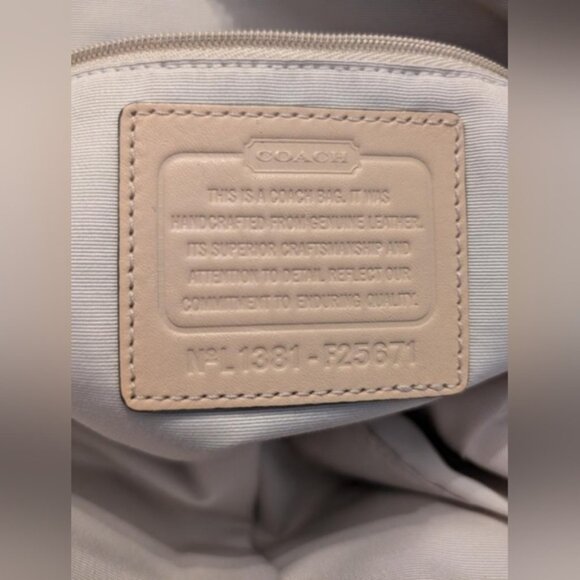 COACH Peyton Domed Satchel Bag Leather F25671 - Picture 11 of 16